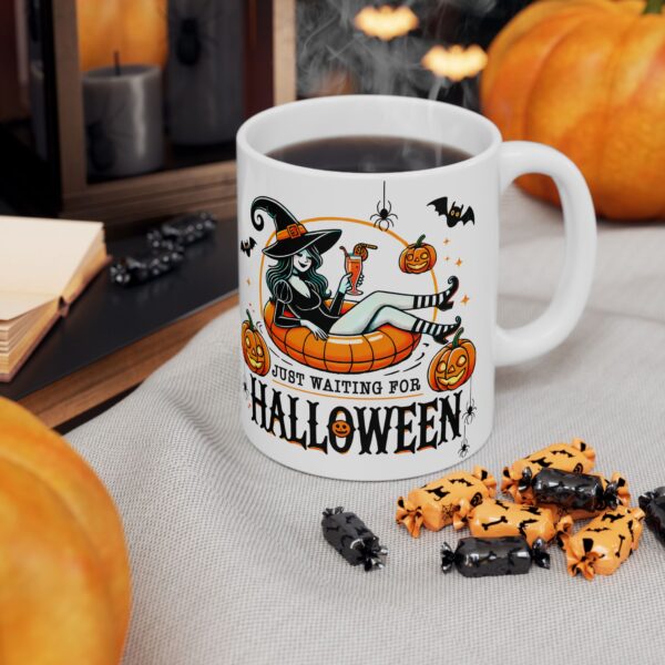 Taza Bruja Esperando Halloween